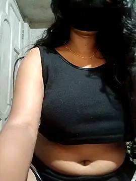 DiyaRoy49 online show from November 3, 2025, 7:28 pm