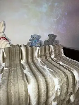 KiraBerht online show from January 6, 2026, 6:56 pm