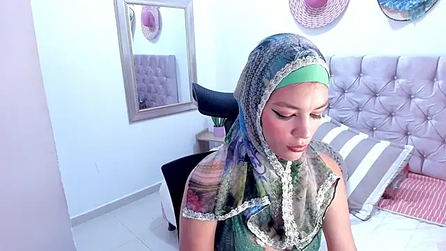 SofiaRivera1 online show from September 27, 2025, 9:21 pm