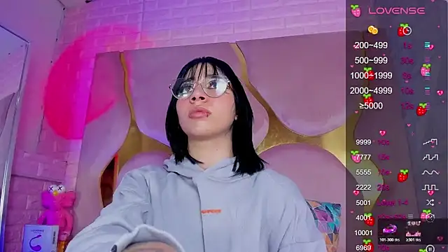 Niina Sissy online show from February 25, 2026, 4:23 am