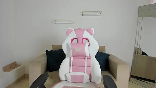 Snapshot of april_smiith chatting on February 12, 2026, 12:16 pm april smiith online show from February 12, 2026, 12:16 pm