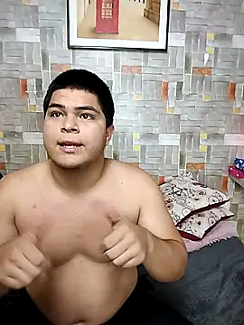 naomi campbel  online show from December 19, 2025, 8:55 pm