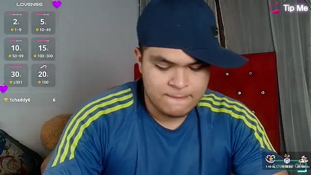 naomi campbel  online show from October 5, 2025, 2:24 am