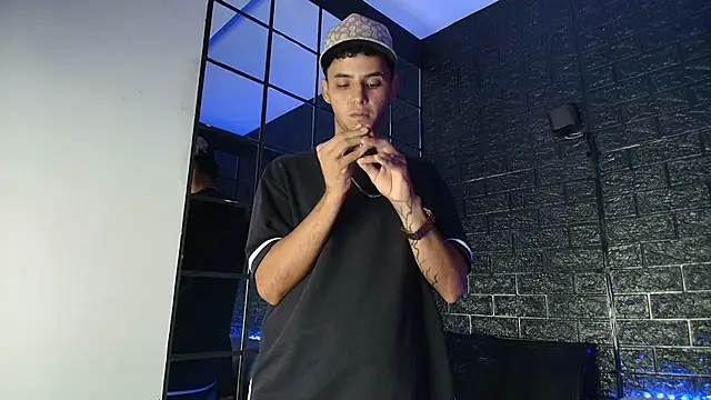 HellAndDante  online show from November 21, 2025, 1:37 am