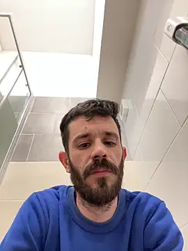 lolo7121 online show from March 9, 2026, 3:04 pm