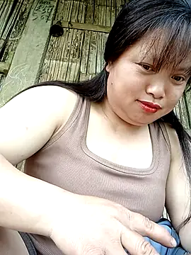 Tdtd57 online show from April 19, 2026, 3:07 am