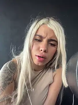 Snapshot of YouCandiSumisa chatting on February 3, 2026, 7:41 pm YouCandiSumisa online show from February 3, 2026, 7:41 pm