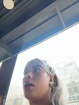 Snapshot of YouCandiSumisa chatting on February 10, 2026, 5:45 pm YouCandiSumisa online show from February 10, 2026, 5:45 pm