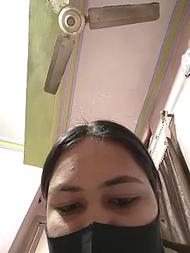 Snapshot of sanu_07 chatting on February 3, 2026, 6:33 am sanu 07 online show from February 3, 2026, 6:33 am