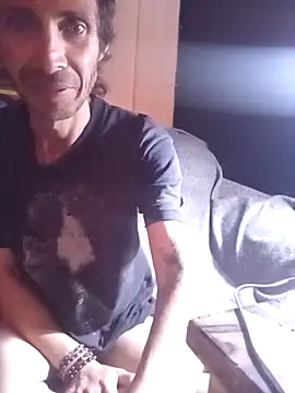 githot online show from December 23, 2025, 8:46 am