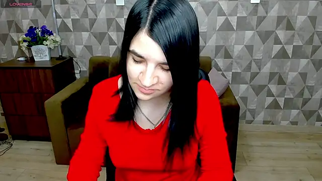SilviaRosse online show from May 4, 2026, 11:24 am