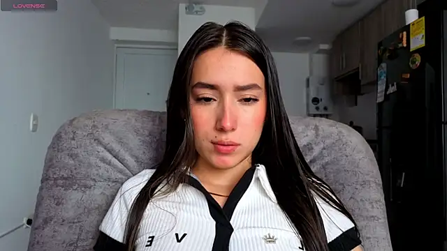 Snapshot of Adhara_Kitten chatting on June 16, 2026, 2:17 pm Adhara Kitten online show from June 16, 2026, 2:17 pm