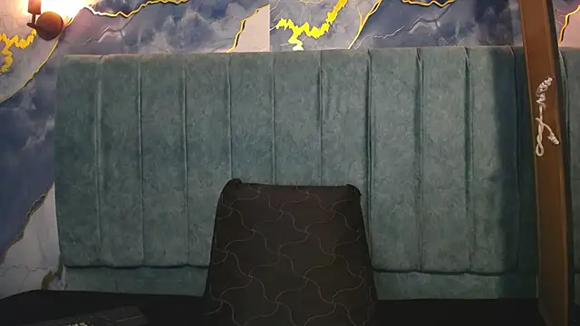 angeles azul online show from November 10, 2025, 1:27 pm