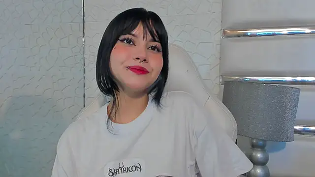 TatiLee online show from January 16, 2026, 1:59 pm