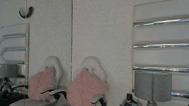 TatiLee online show from March 19, 2026, 2:50 pm