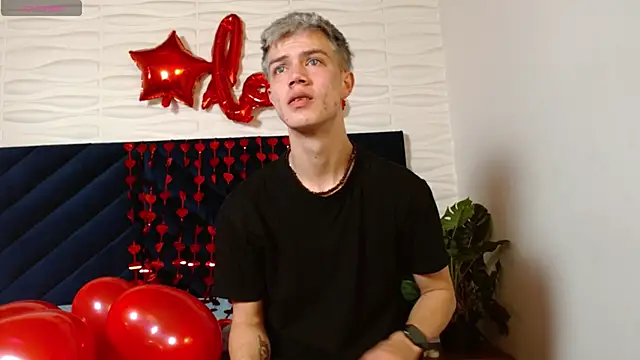 Snapshot of nicktorn chatting on February 14, 2026, 12:49 pm nicktorn online show from February 14, 2026, 12:49 pm