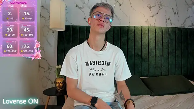 Snapshot of nicktorn chatting on February 9, 2026, 12:14 pm nicktorn online show from February 9, 2026, 12:14 pm