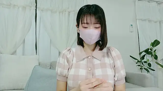 anone10101 online show from April 10, 2026, 2:13 pm