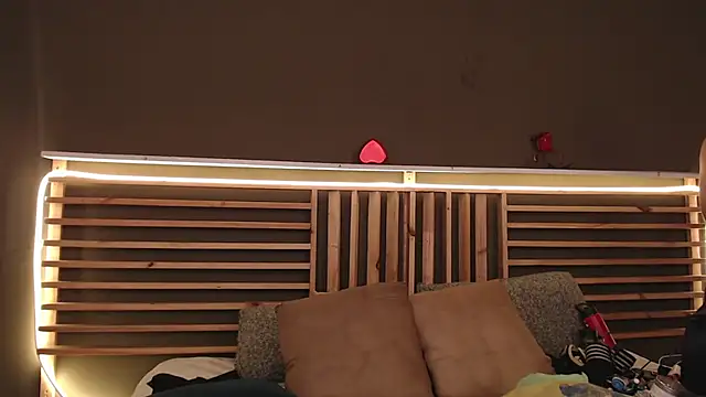 PaulEvens online show from December 18, 2025, 1:37 pm