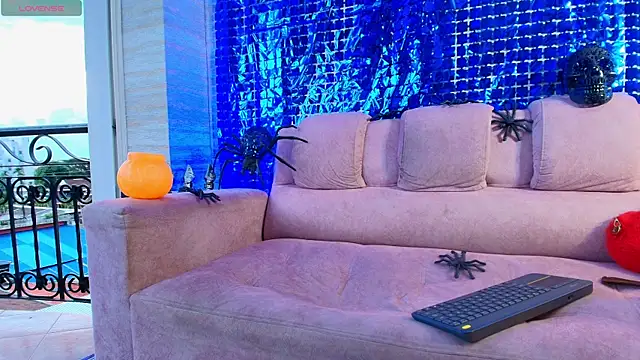 venus firekiss online show from October 15, 2025, 10:29 pm