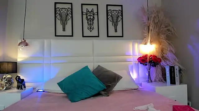 Snapshot of Viollet_xoxo chatting on November 12, 2025, 8:12 pm Viollet xoxo online show from November 12, 2025, 8:12 pm