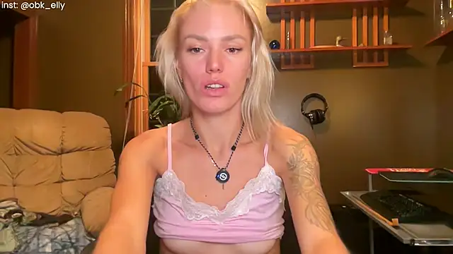 Snapshot of Ohbabykelly chatting on October 22, 2025, 1:16 am Ohbabykelly online show from October 22, 2025, 1:16 am