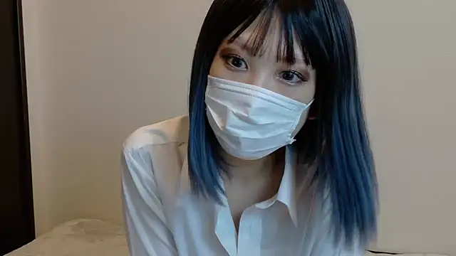 sarina at online show from September 30, 2025, 4:29 am