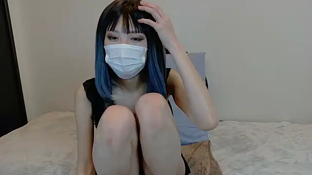 sarina at online show from February 13, 2026, 9:31 am