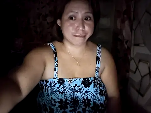 JennyLou 17 online show from June 6, 2026, 3:28 pm
