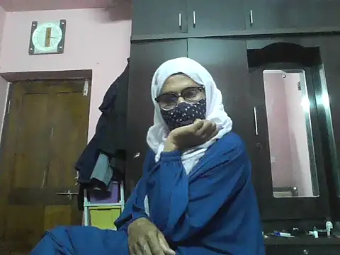 Snapshot of nasrin_katoon_7 chatting on November 16, 2025, 6:01 pm nasrin katoon 7 online show from November 16, 2025, 6:01 pm