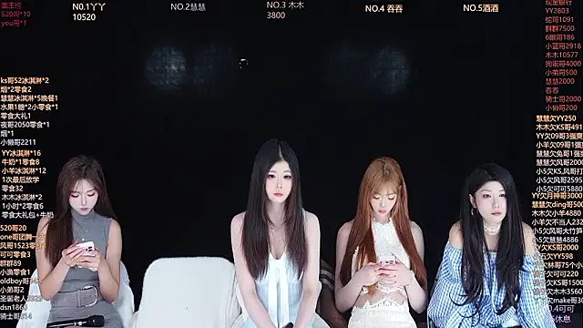 EYgirl222 online show from February 26, 2026, 7:19 am