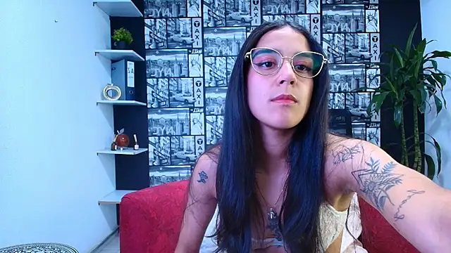 DanielaMonroe online show from April 6, 2026, 8:21 pm