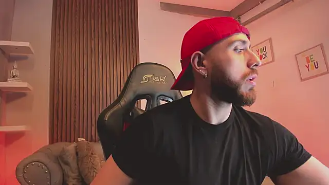 Maximo Wolff online show from January 12, 2026, 8:25 pm