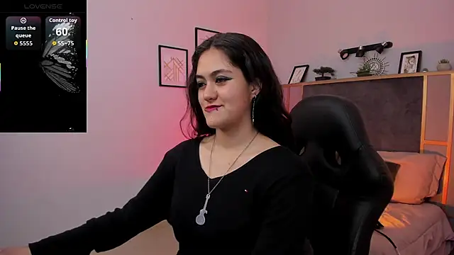 Azurra amatto2 online show from November 3, 2025, 8:45 pm