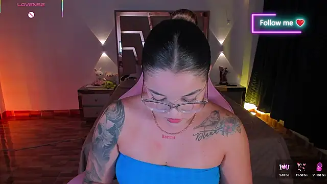 Snapshot of lunaarose chatting on February 3, 2026, 6:40 am lunaarose online show from February 3, 2026, 6:40 am