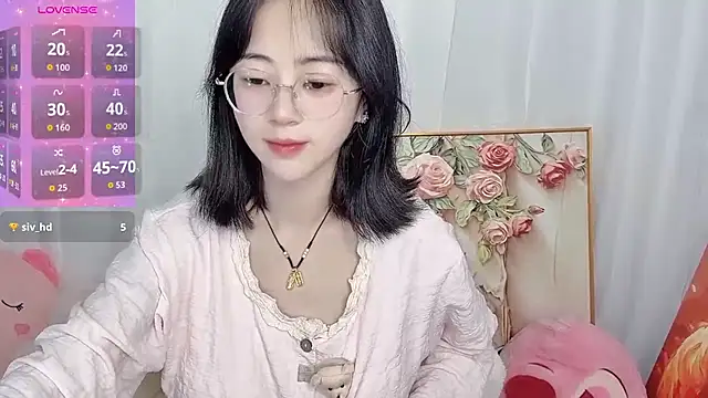 nini a online show from May 31, 2026, 10:43 pm