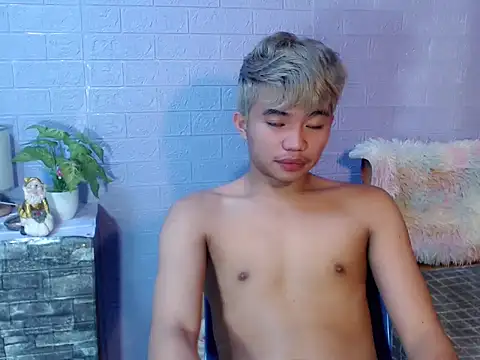 Snapshot of mostwantedtwink chatting on May 8, 2026, 9:24 am mostwantedtwink online show from May 8, 2026, 9:24 am