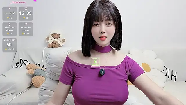 uikyy1 online show from September 20, 2025, 3:28 pm