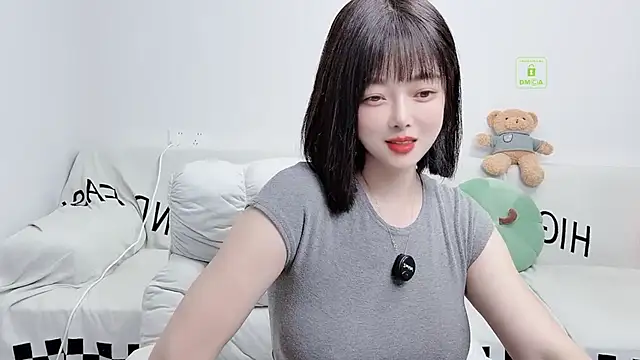 uikyy1 online show from September 10, 2025, 1:43 pm