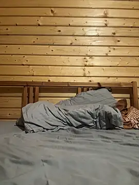 Anais Mariaa online show from February 9, 2026, 7:17 am