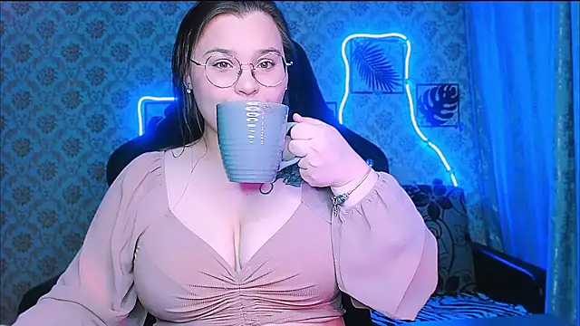 InLoveWithLife26 online show from March 15, 2026, 7:32 pm