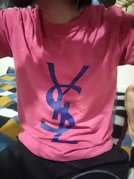 Snapshot of HitShelf chatting on December 19, 2025, 6:43 pm HitShelf online show from December 19, 2025, 6:43 pm