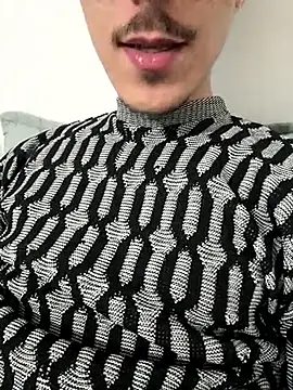 Snapshot of HitShelf chatting on January 19, 2026, 12:36 am HitShelf online show from January 19, 2026, 12:36 am