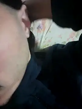 Snapshot of HitShelf chatting on December 16, 2025, 11:47 am HitShelf online show from December 16, 2025, 11:47 am