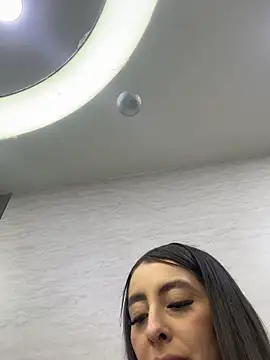 Snapshot of Savannah_Monroe chatting on December 20, 2025, 9:17 pm Savannah Monroe online show from December 20, 2025, 9:17 pm