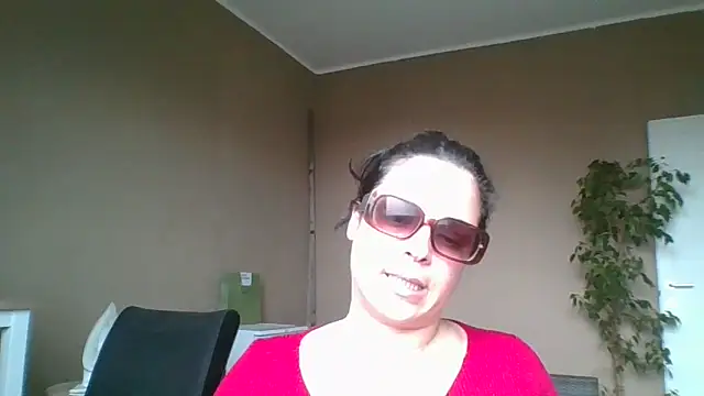 Snapshot of ITALIANASISIXX chatting on February 19, 2026, 1:30 pm ITALIANASISIXX online show from February 19, 2026, 1:30 pm