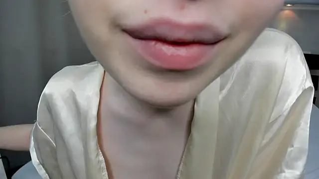 Camilla Kelly online show from November 21, 2025, 1:04 am