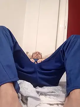 Snapshot of pakillobcn chatting on December 5, 2025, 2:10 am pakillobcn online show from December 5, 2025, 2:10 am