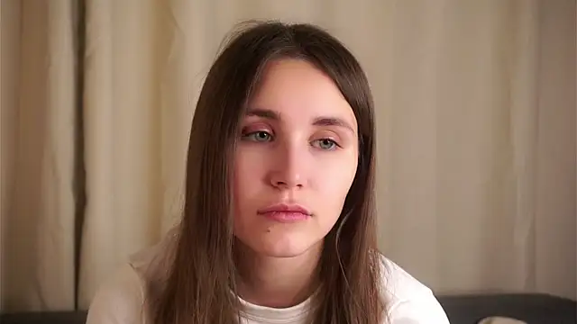 EthalFlowers online show from November 6, 2025, 1:09 am