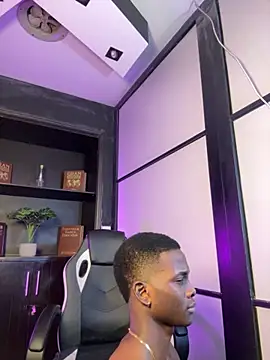 Brycce santos online show from November 5, 2025, 4:54 pm